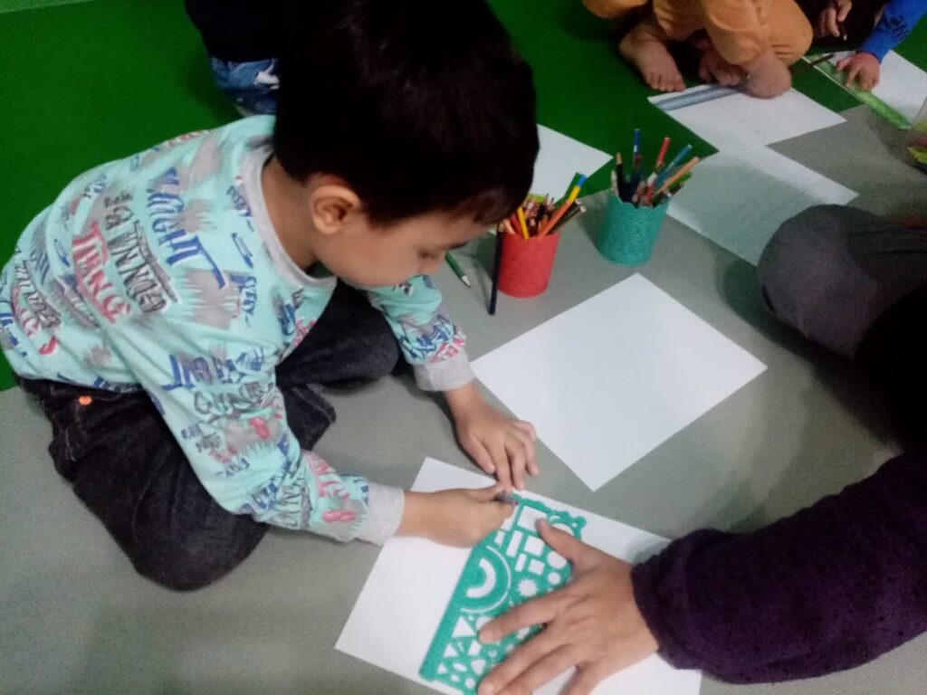 کودکان در کارگاه من می‌توانم